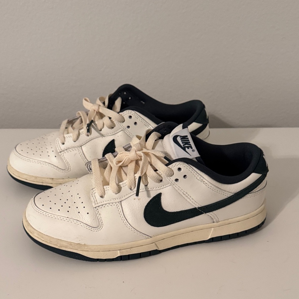 Nike Men’s Cream and Forest Green Dunks